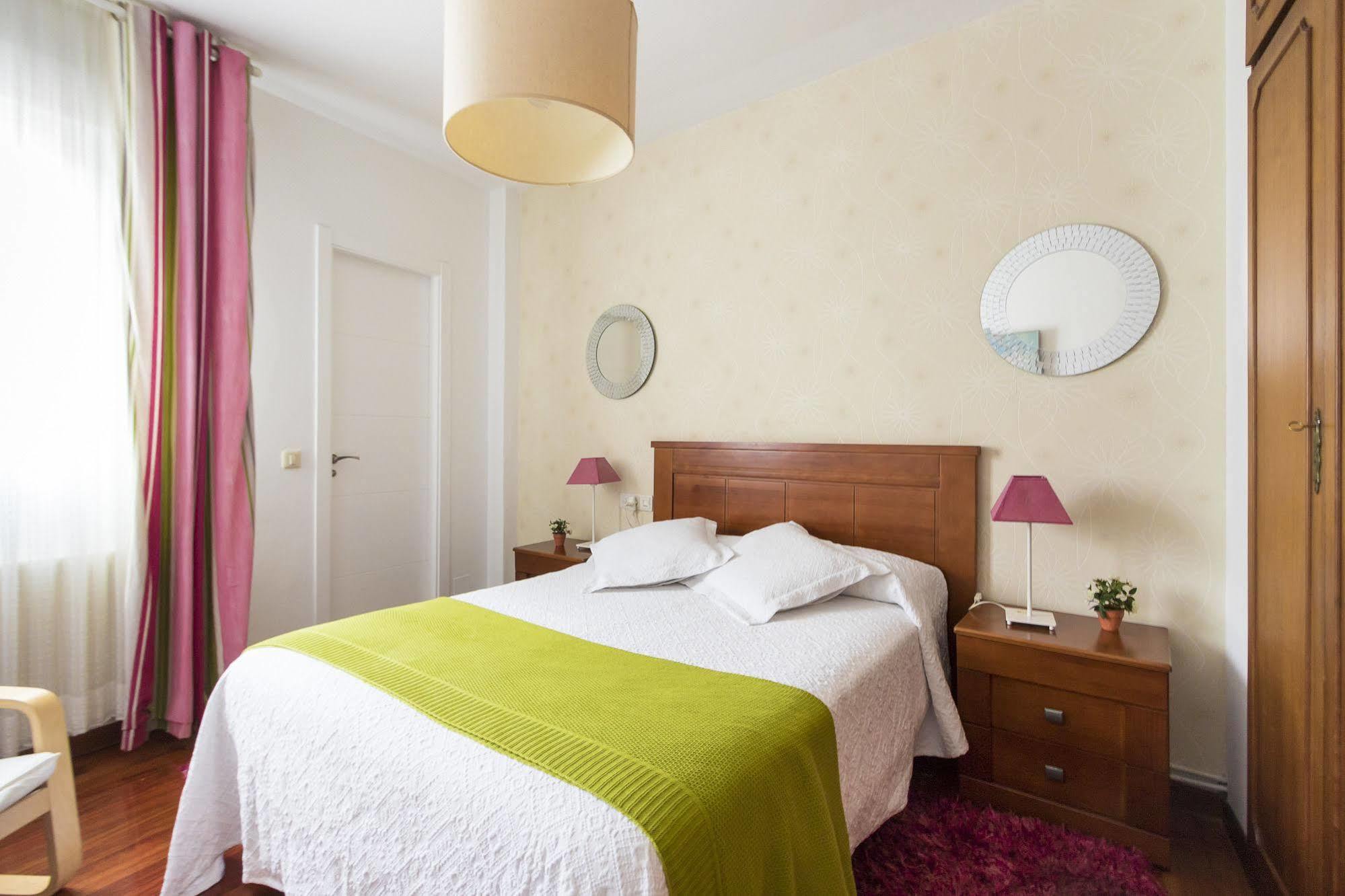 Hostal La Carballinesa Santiago de Compostela Ngoại thất bức ảnh